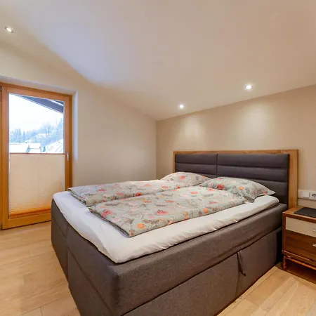 Residenz Am Erzbach 3 *