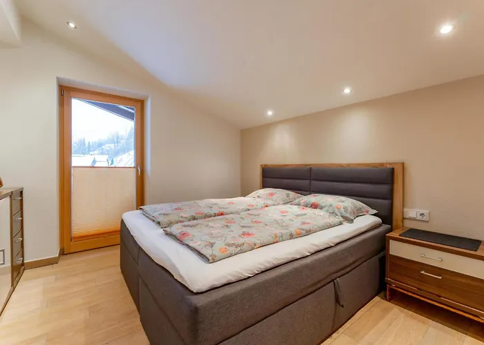 Residenz Am Erzbach 3 *