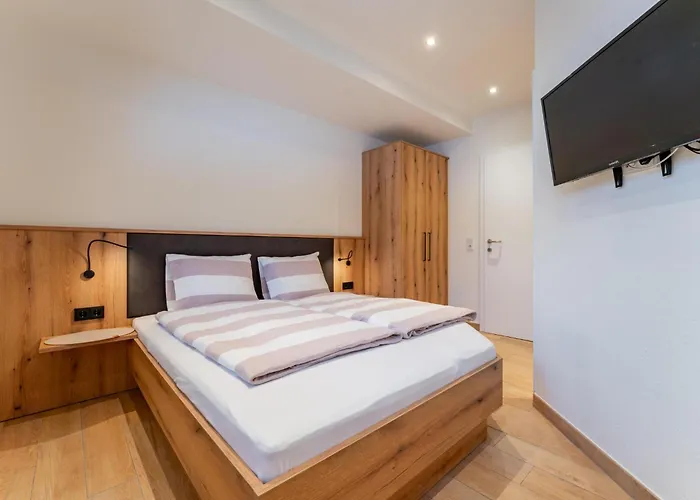 Residenz Am Erzbach 3 Appartement *