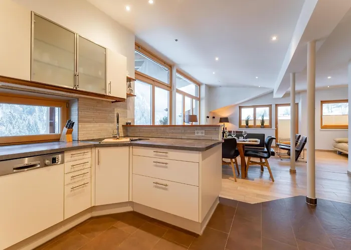 Residenz Am Erzbach 3 *